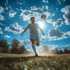 18岁中场奇才成为豪门猎物：皇马巴黎阿森纳下场，6000万估值不低